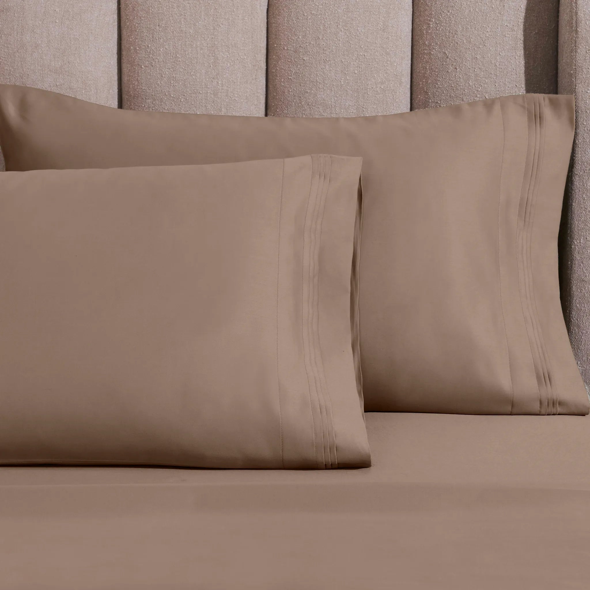 Egyptian Cotton 1500 Thread Count Solid 2 Piece Pillowcase Set