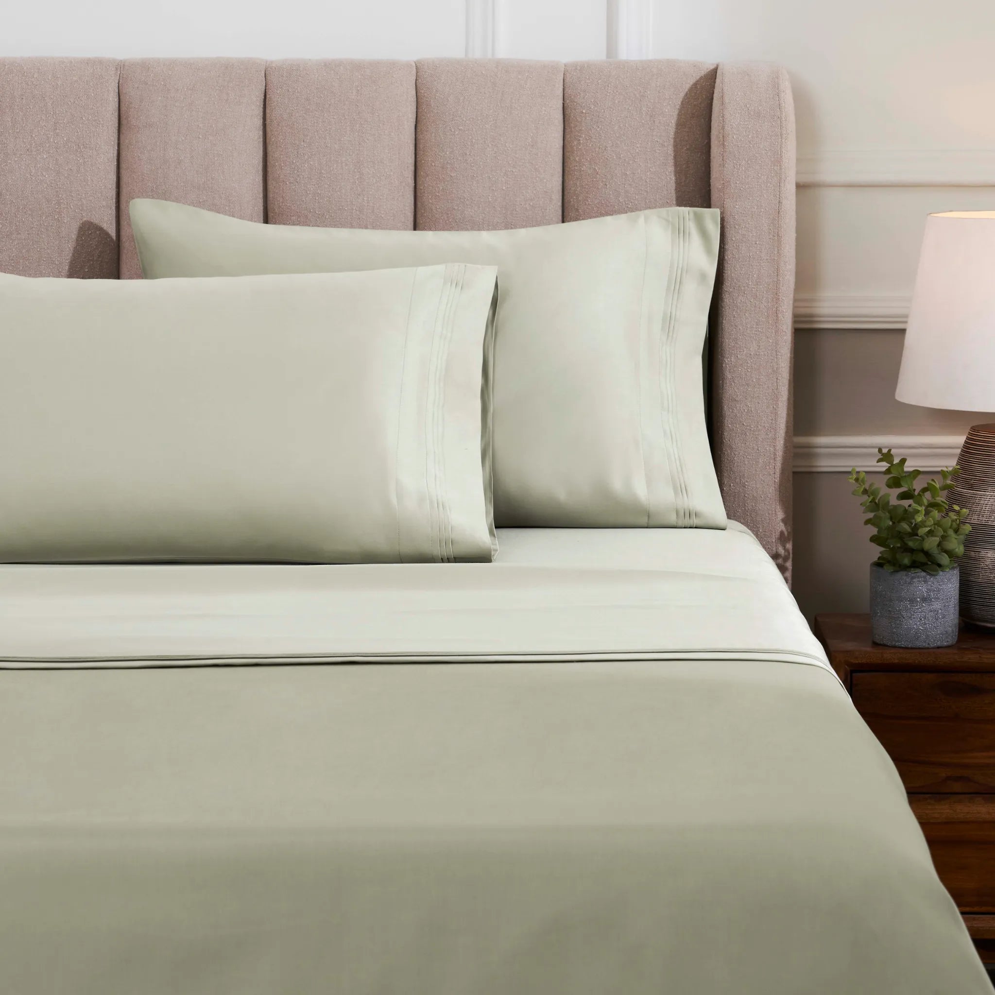 Egyptian Cotton 1500 Thread Count Solid 2 Piece Pillowcase Set
