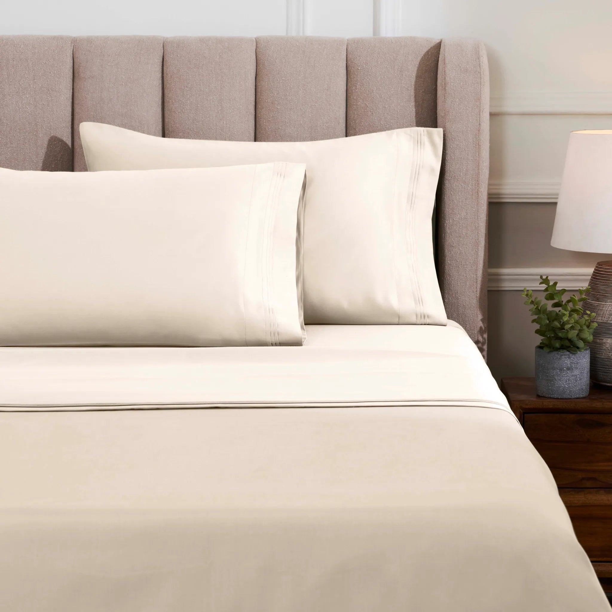 Egyptian Cotton 1500 Thread Count Solid 2 Piece Pillowcase Set