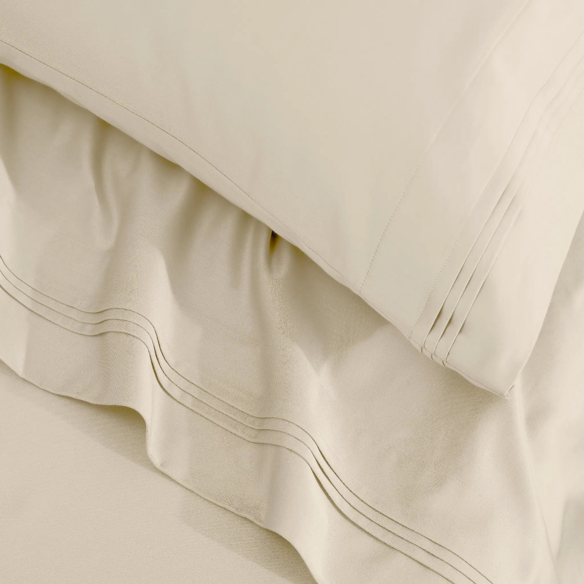 650 Thread Count Egyptian Cotton Solid Pillowcase Set