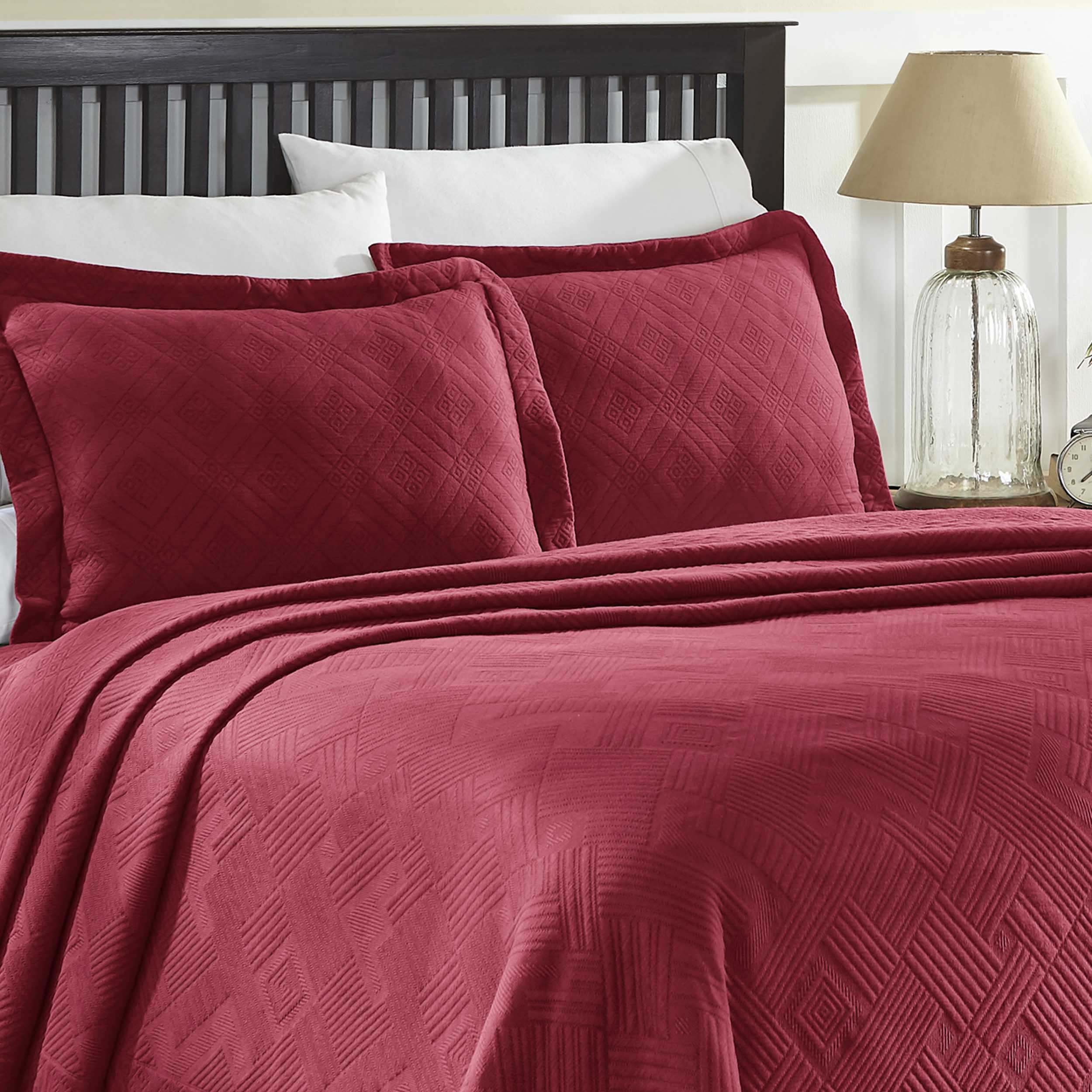 Geometric Fret Cotton Jacquard Matelasse Scalloped Bedspread Set - Omnigoodsstore