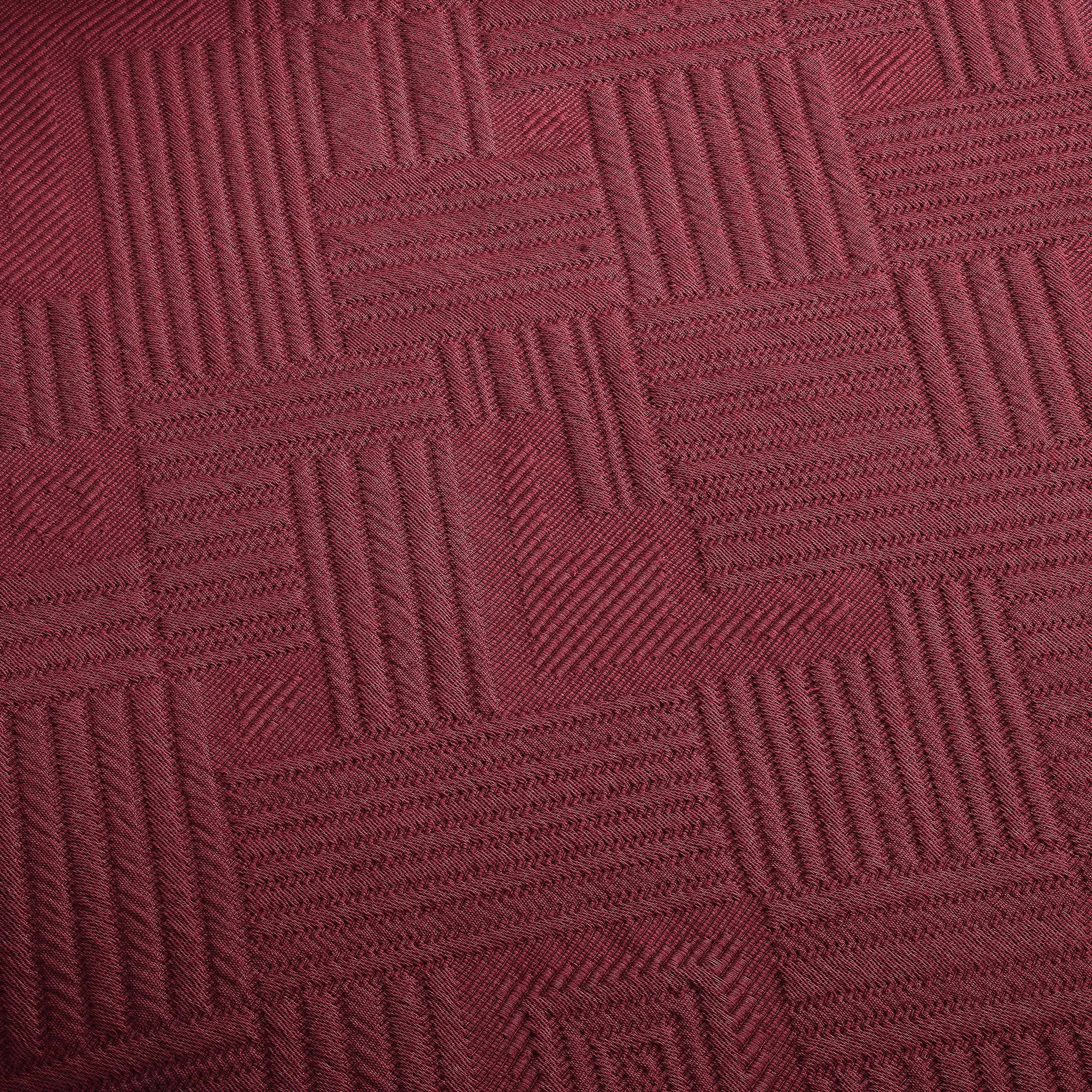 Geometric Fret Cotton Jacquard Matelasse Scalloped Bedspread Set - Omnigoodsstore