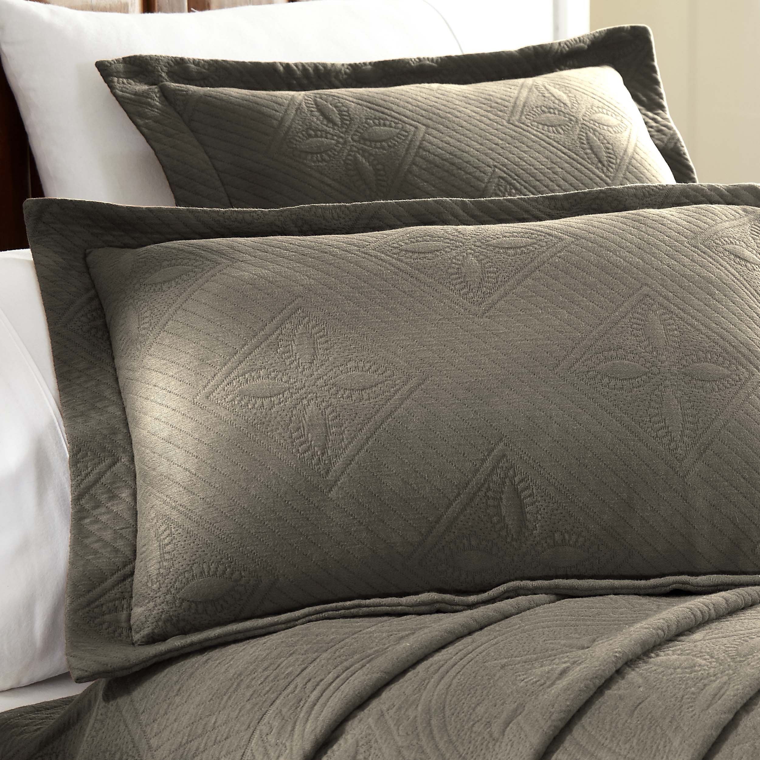 Celtic Circle Jacquard Matelasse Cotton Bedspread Set - Omnigoodsstore