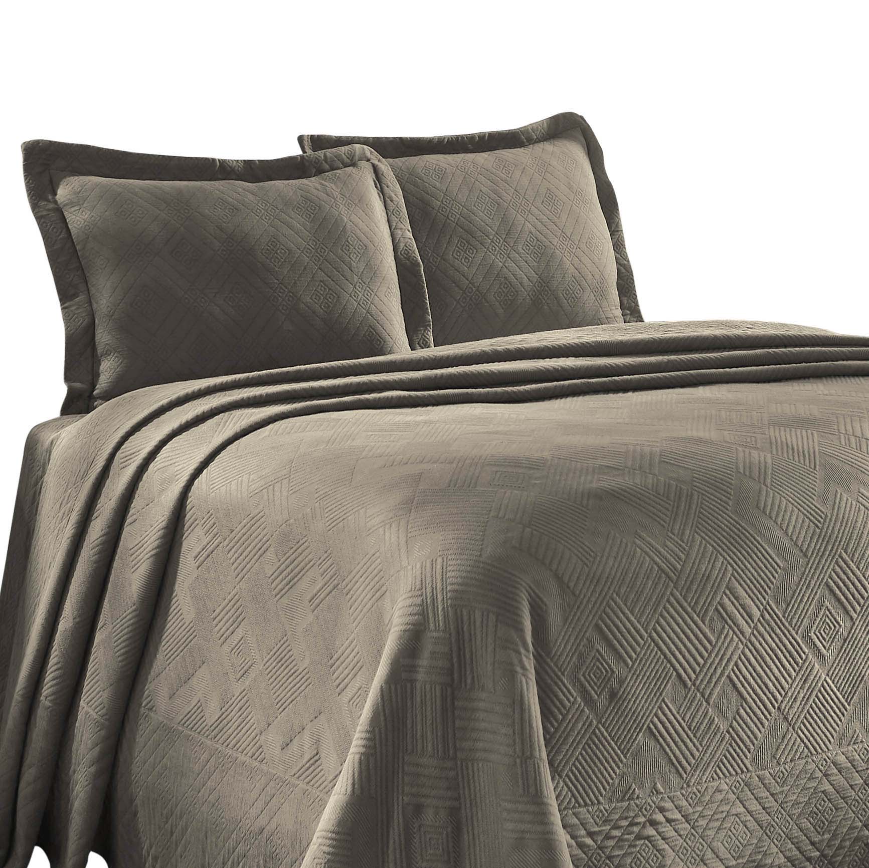 Geometric Fret Cotton Jacquard Matelasse Scalloped Bedspread Set - Omnigoodsstore