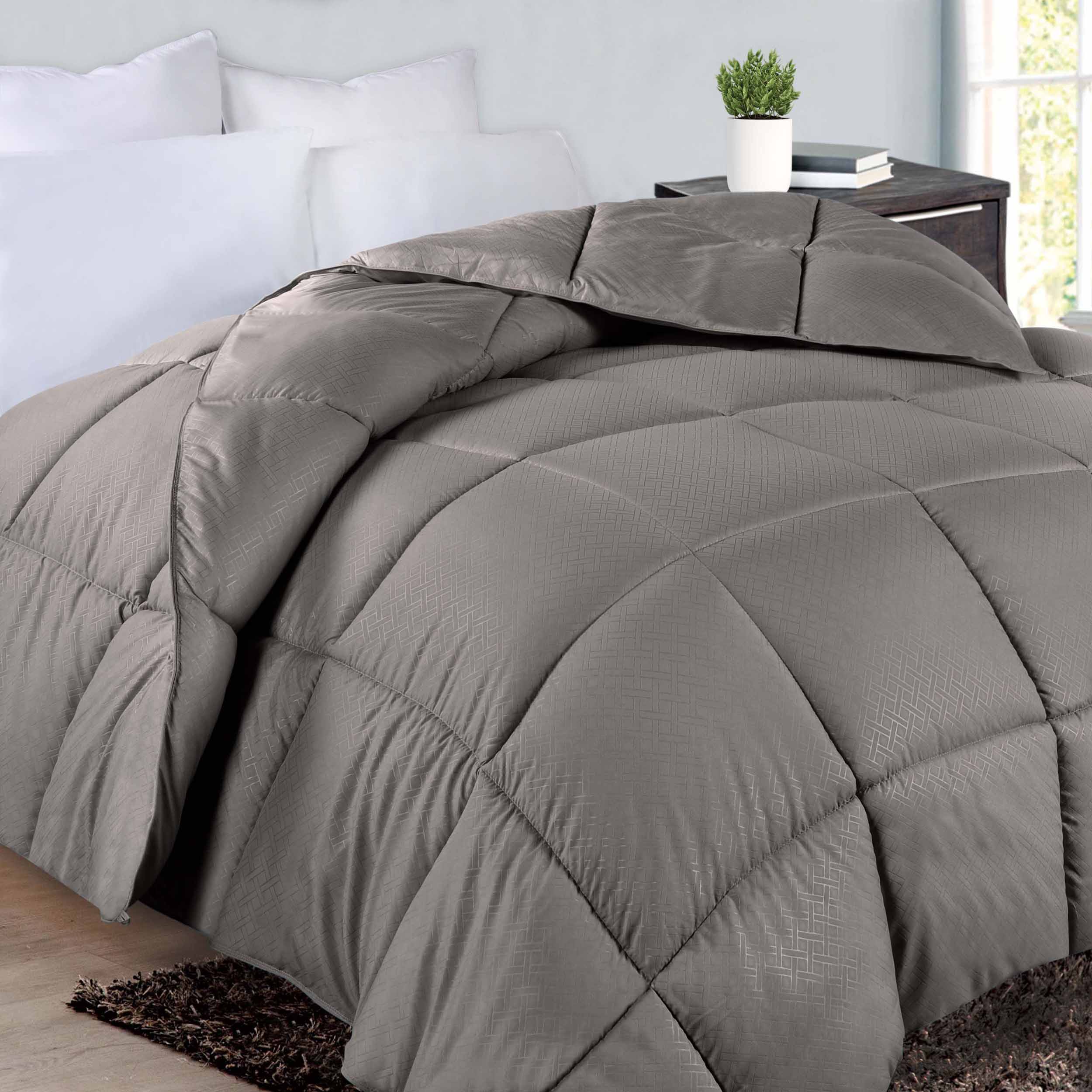 Basketweave Plush Monochrome Down Alternative Comforter - Omnigoodsstore