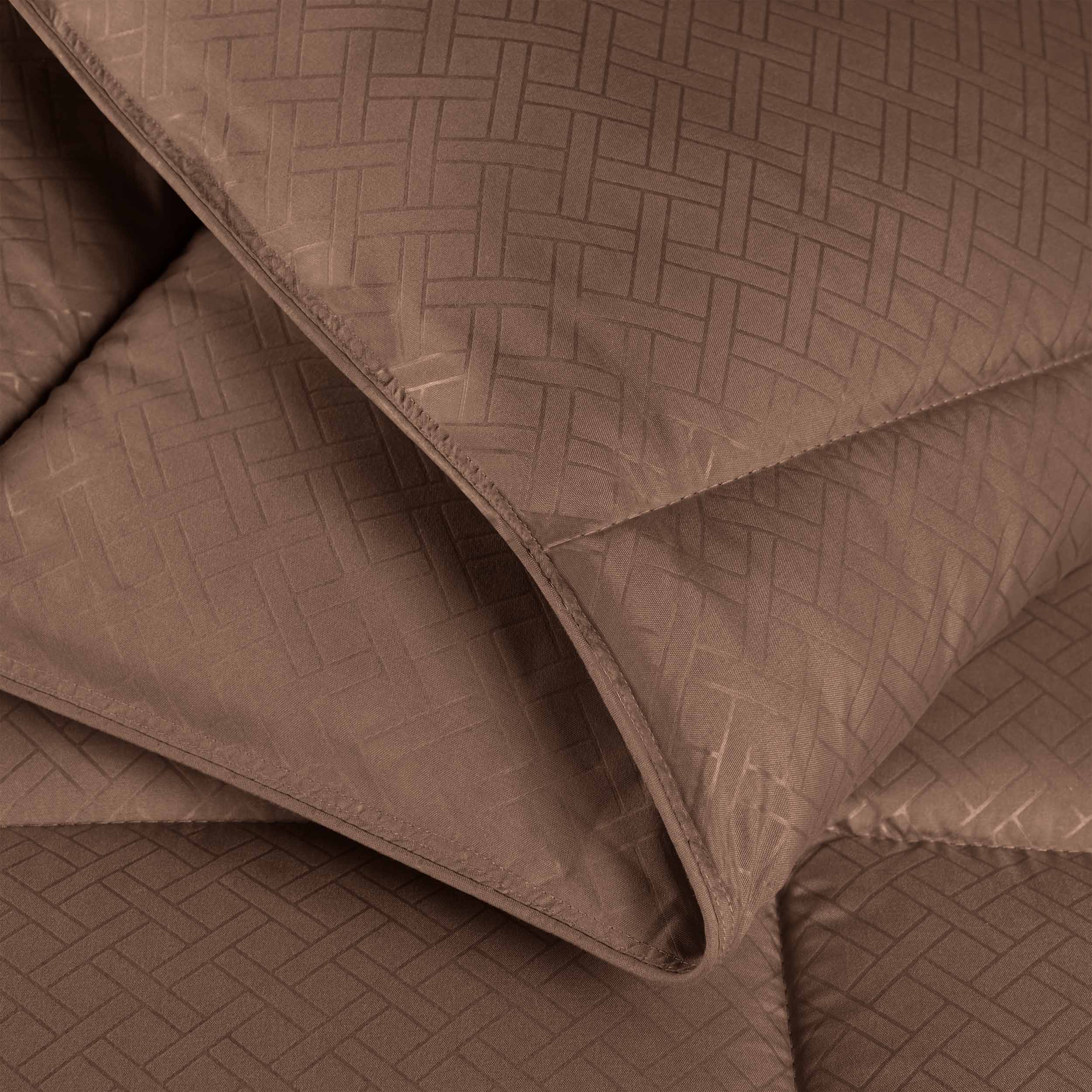 Basketweave Plush Monochrome Down Alternative Comforter - Omnigoodsstore