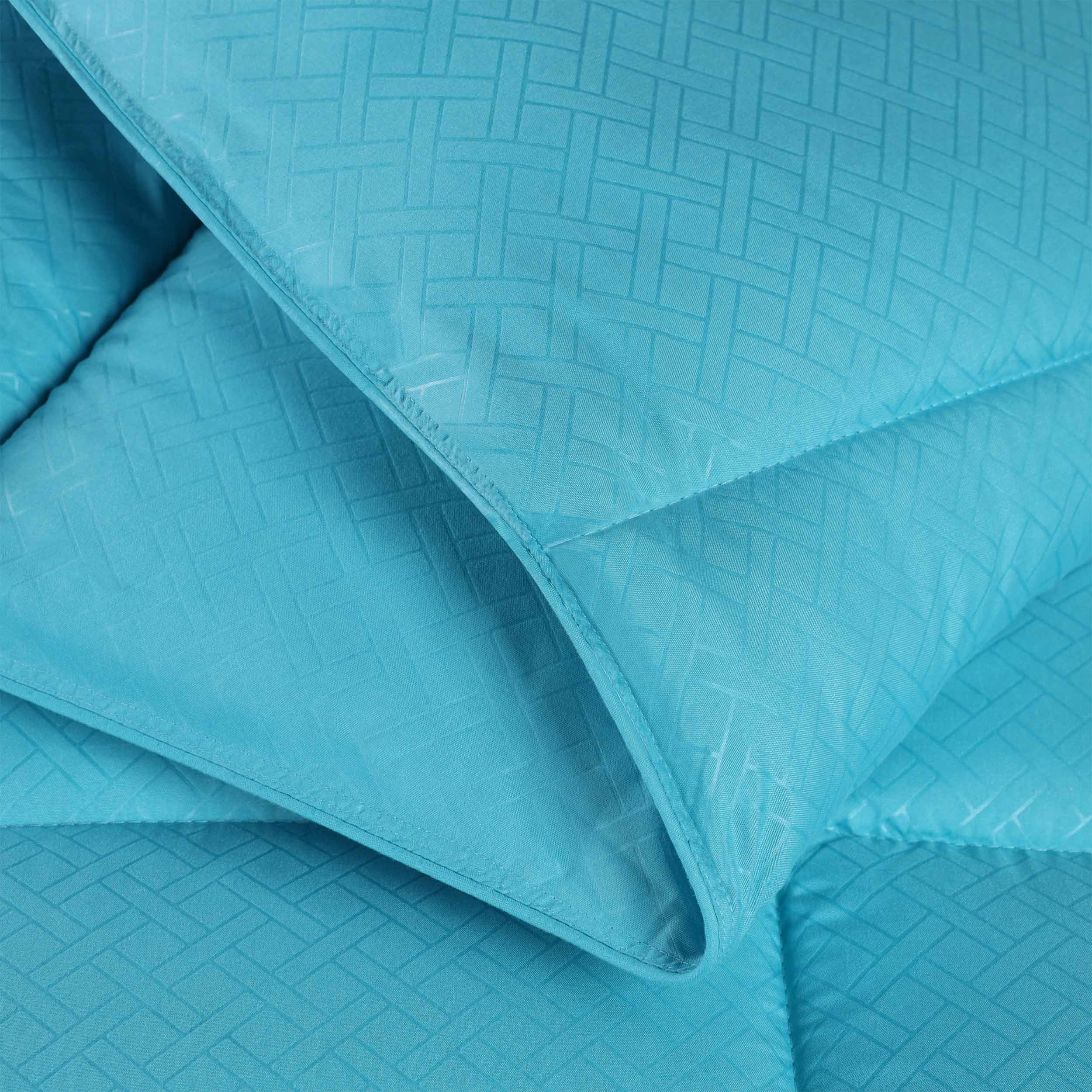 Basketweave Plush Monochrome Down Alternative Comforter - Omnigoodsstore