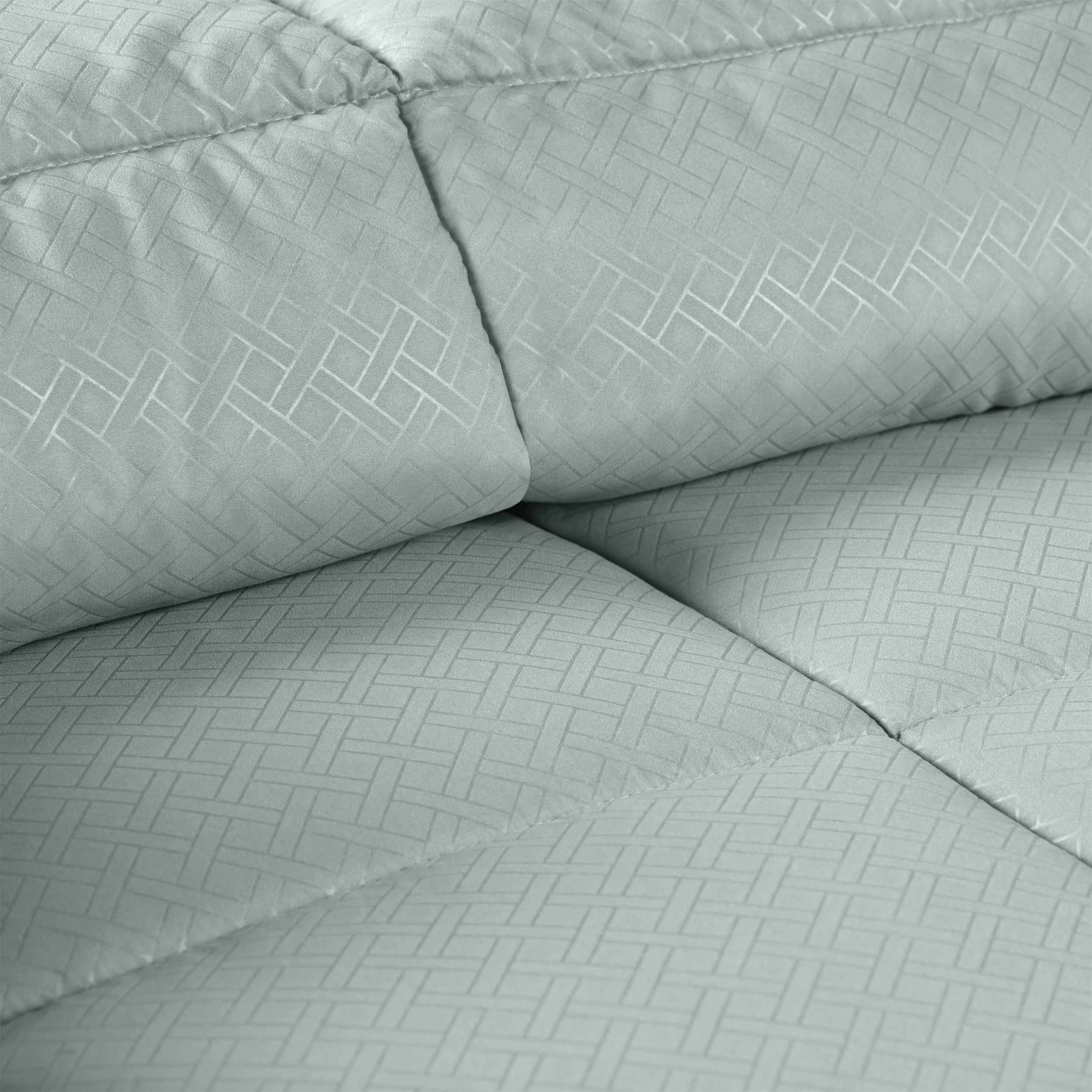 Basketweave Plush Monochrome Down Alternative Comforter - Omnigoodsstore