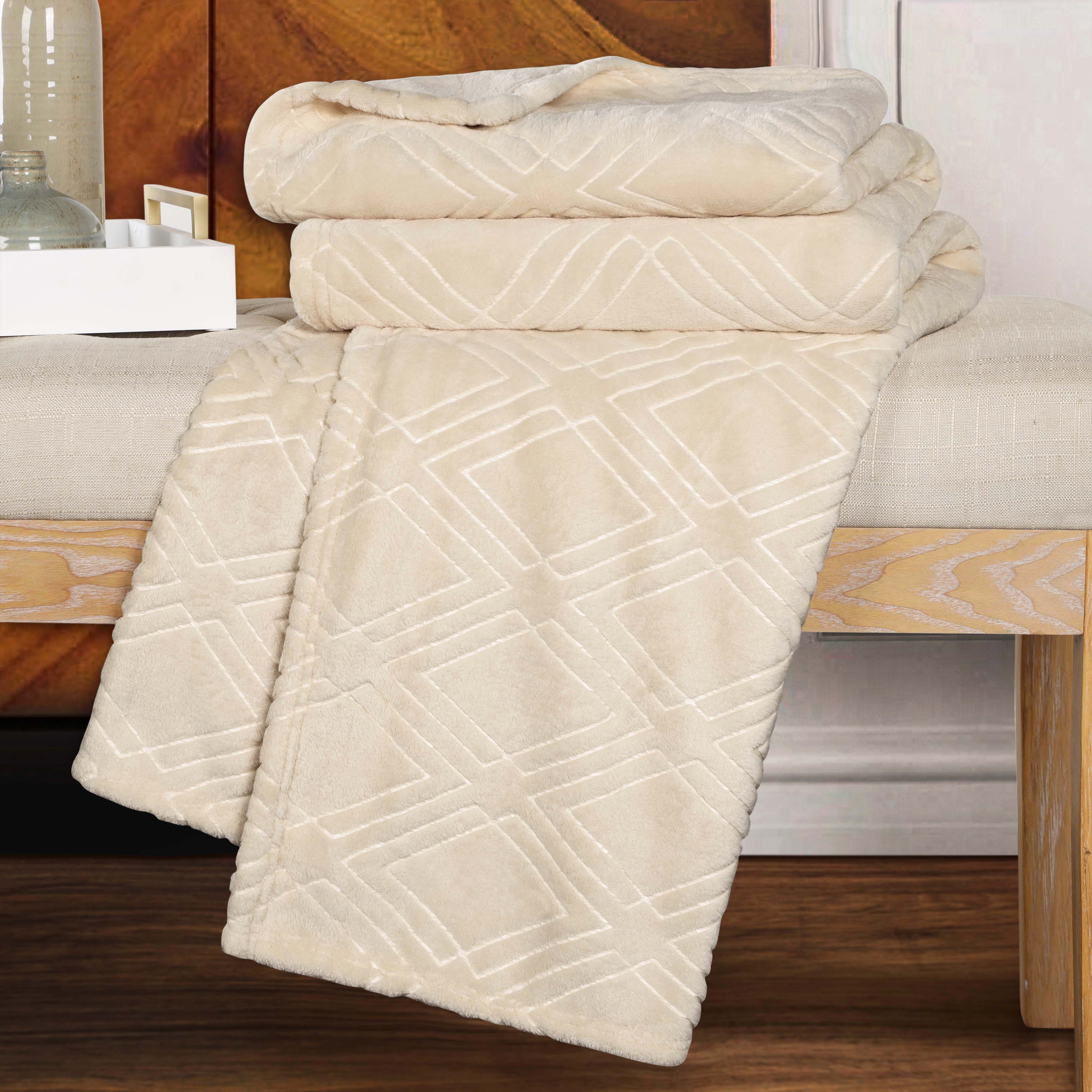 Alaska Diamond Plush Fleece Ultra-Soft Blanket - Omnigoodsstore