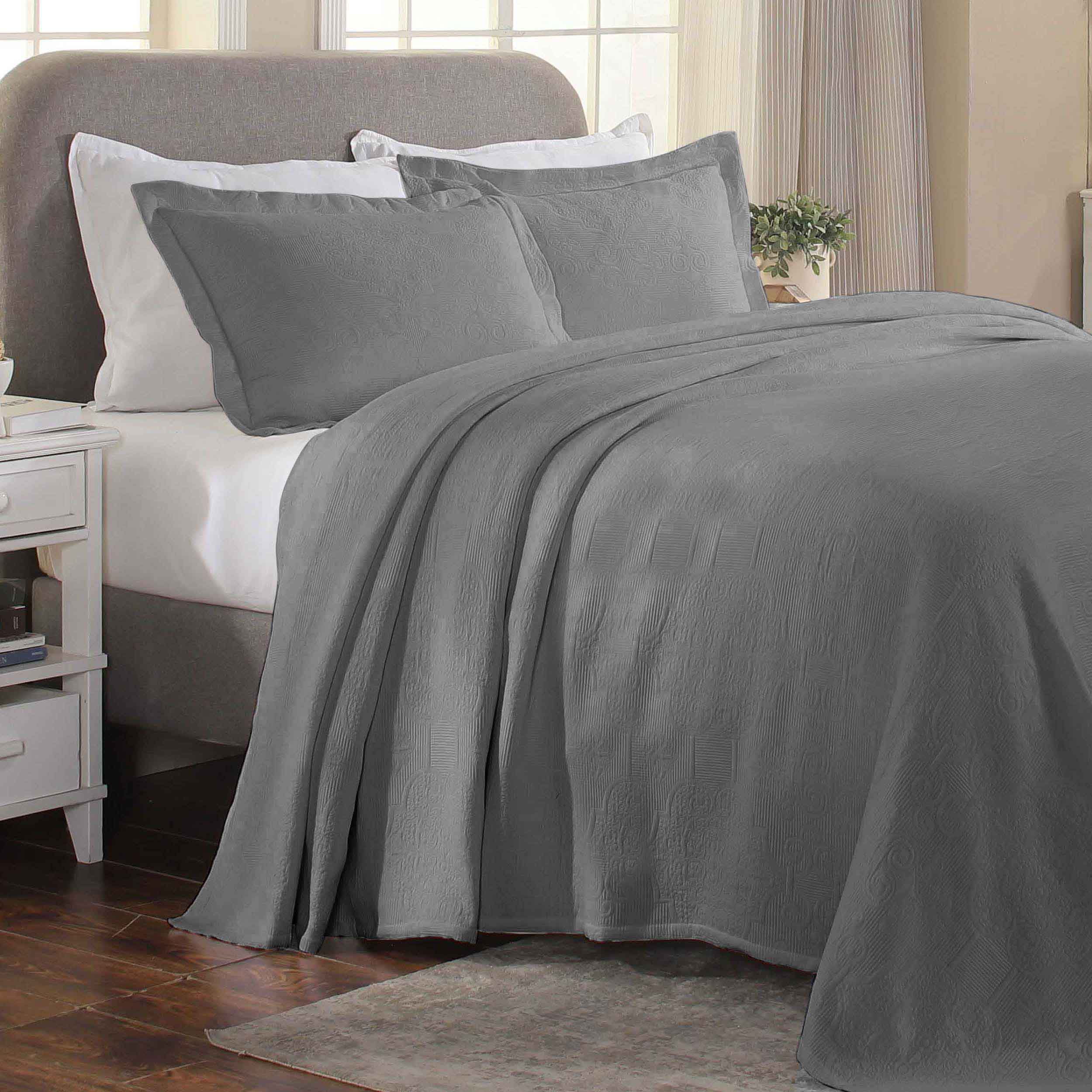 Florin Cotton Matelassé Weave Jacquard Scrolling Medallion Bedspread Set - Omnigoodsstore