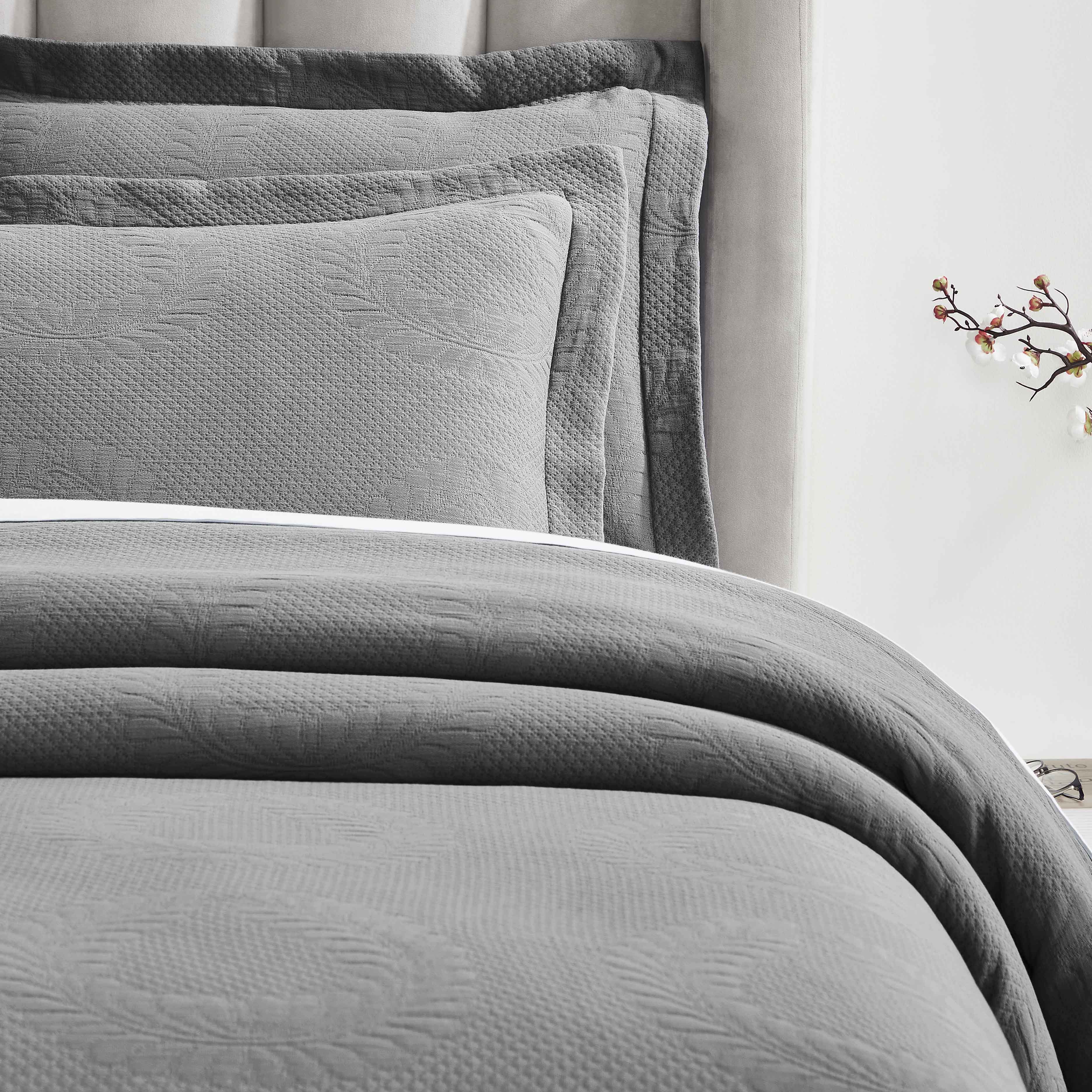 Peploi Cotton Medium Weight Matelasse Bedspread and Sham Set - Omnigoodsstore