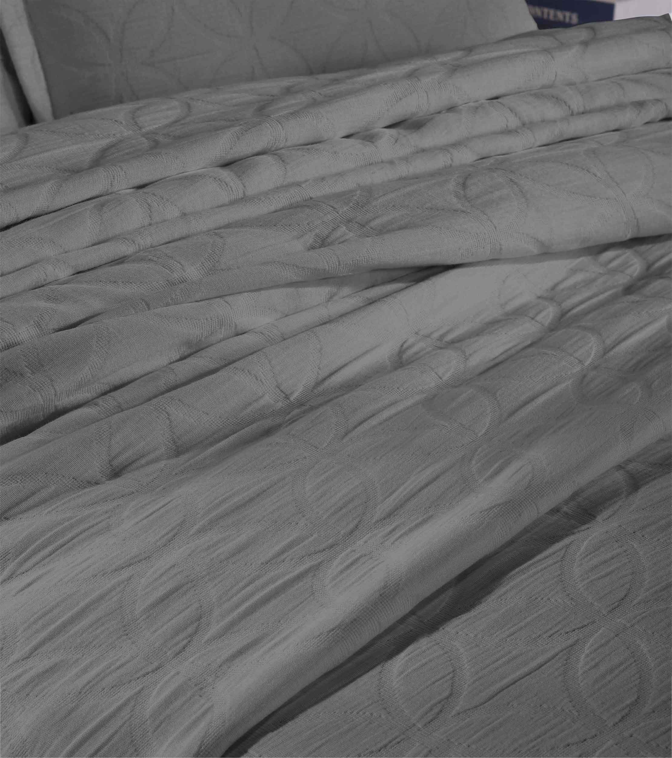 Serenity Cotton Matelasse Celtic Circle Airy Bedspread Set - Omnigoodsstore