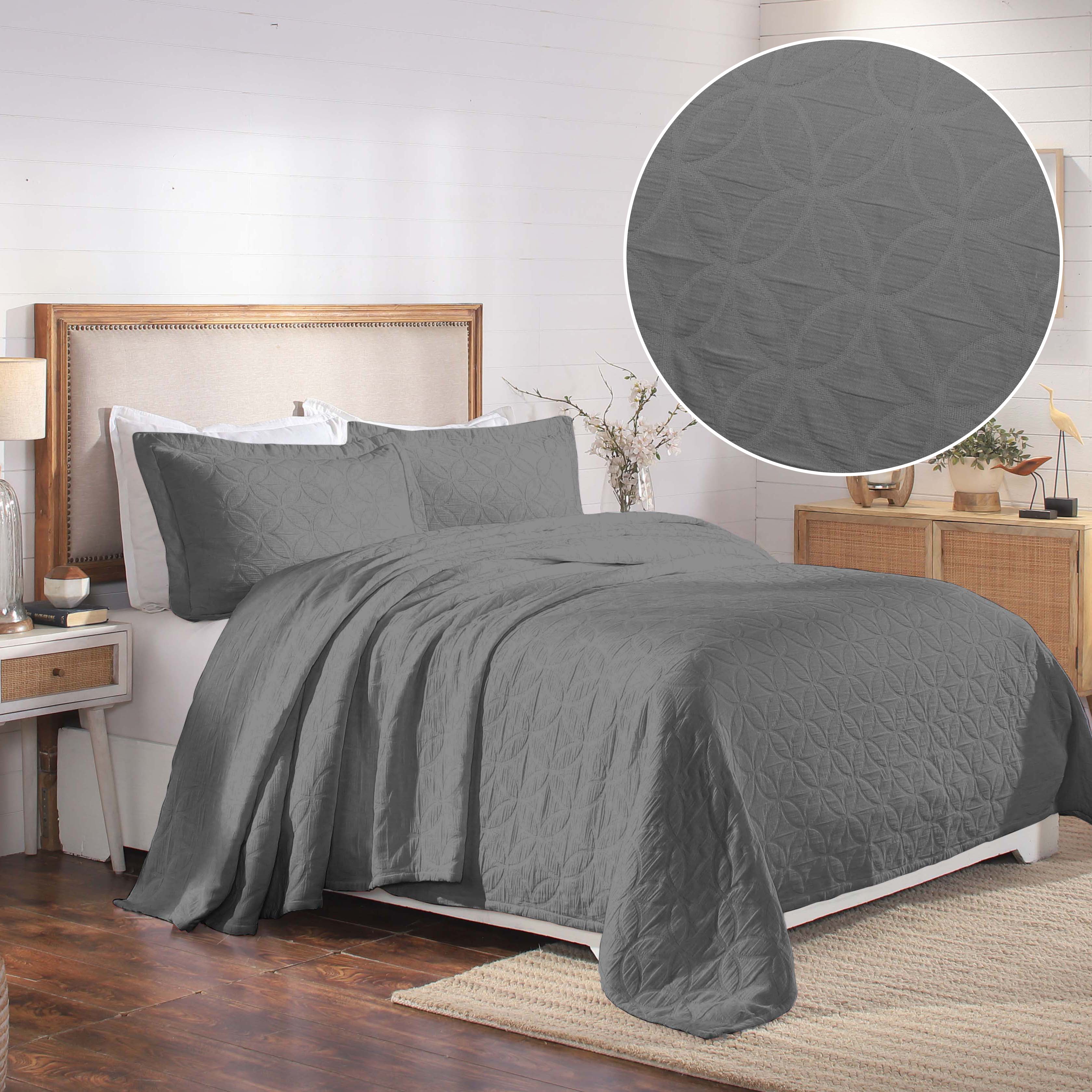 Serenity Cotton Matelasse Celtic Circle Airy Bedspread Set - Omnigoodsstore