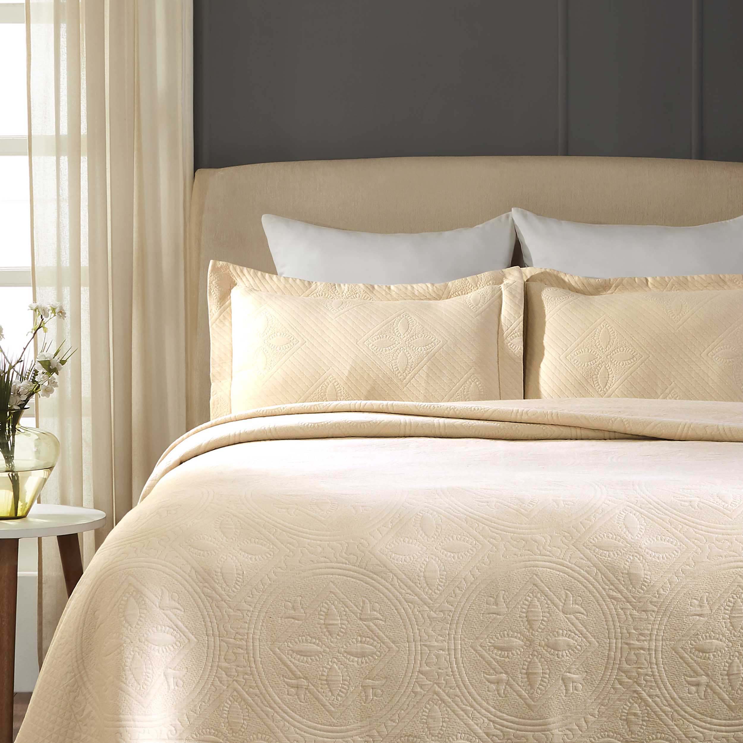 Celtic Circle Jacquard Matelasse Cotton Bedspread Set - Omnigoodsstore