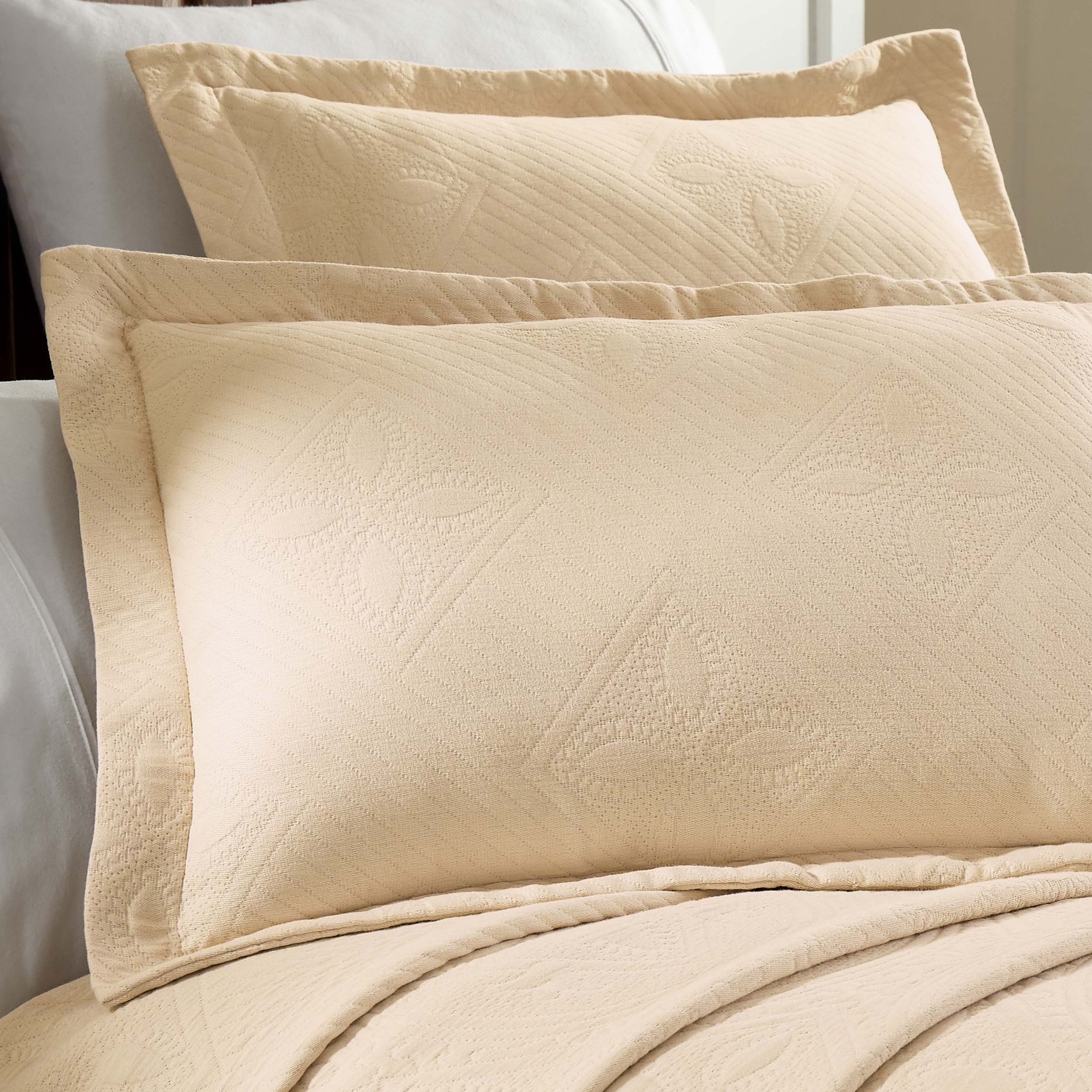 Celtic Circle Jacquard Matelasse Cotton Bedspread Set - Omnigoodsstore