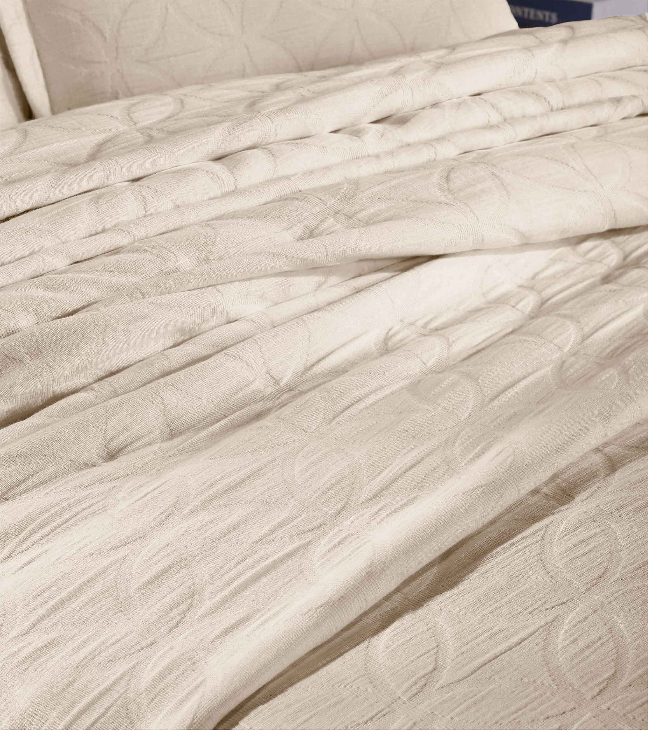 Serenity Cotton Matelasse Celtic Circle Airy Bedspread Set - Omnigoodsstore