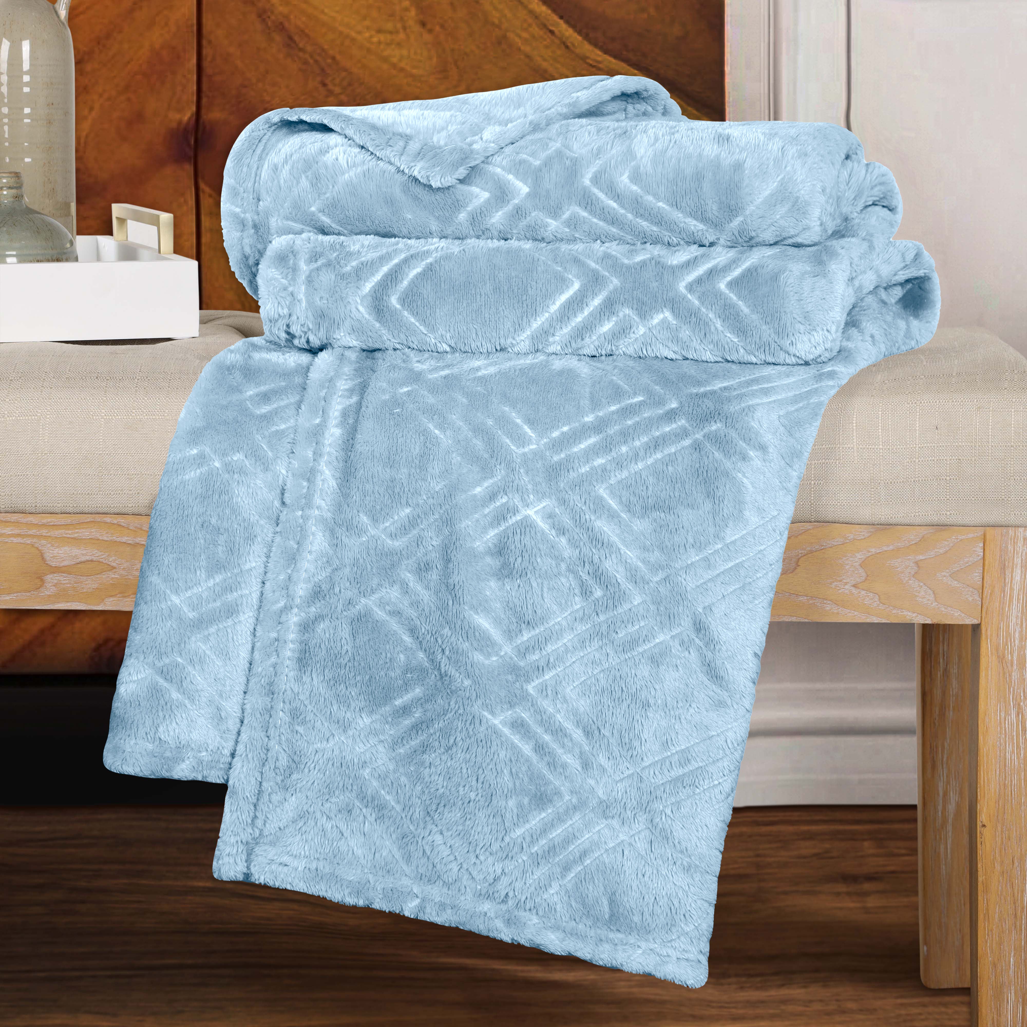 Alaska Diamond Plush Fleece Ultra-Soft Blanket - Omnigoodsstore