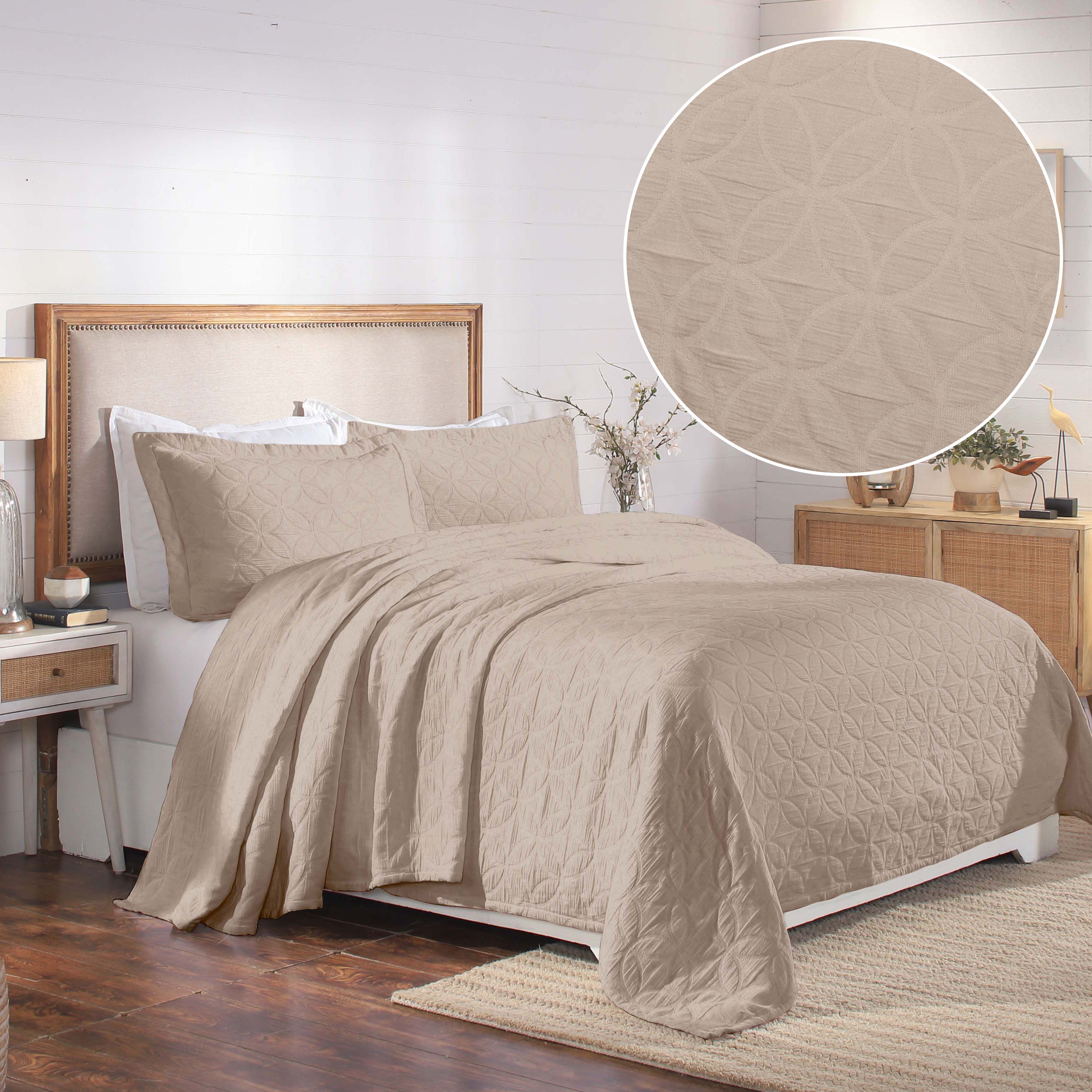 Serenity Cotton Matelasse Celtic Circle Airy Bedspread Set - Omnigoodsstore