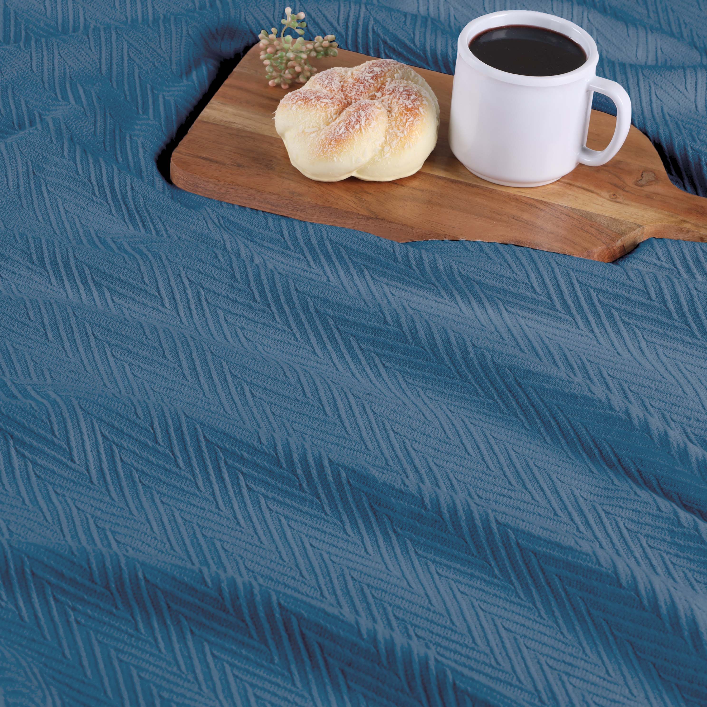 All-Season Chevron Cotton Bed Blanket & Sofa Throw - Omnigoodsstore