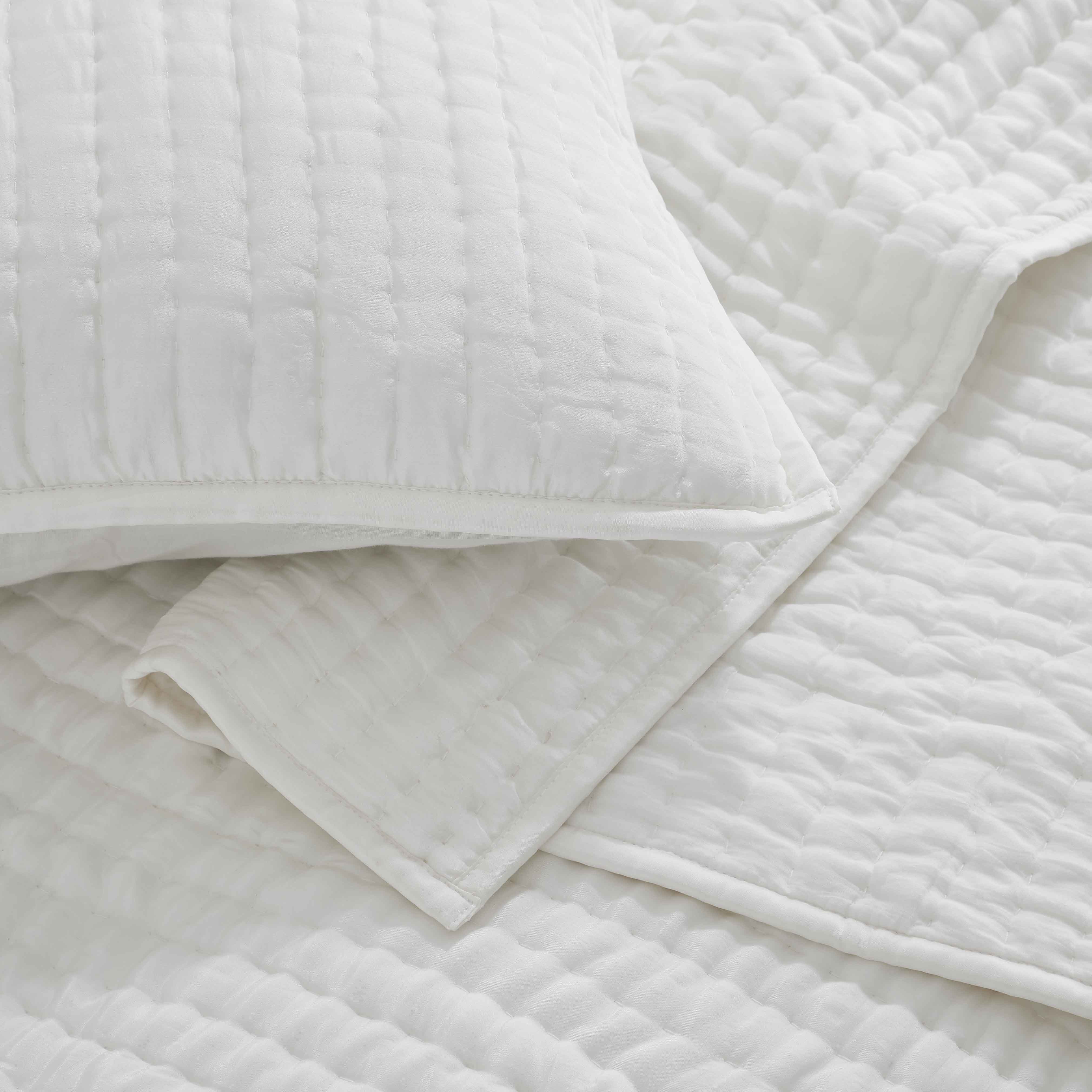 Bella 100% Silk Pick Stitch Medium Weight Quilt and Sham Set - Omnigoodsstore