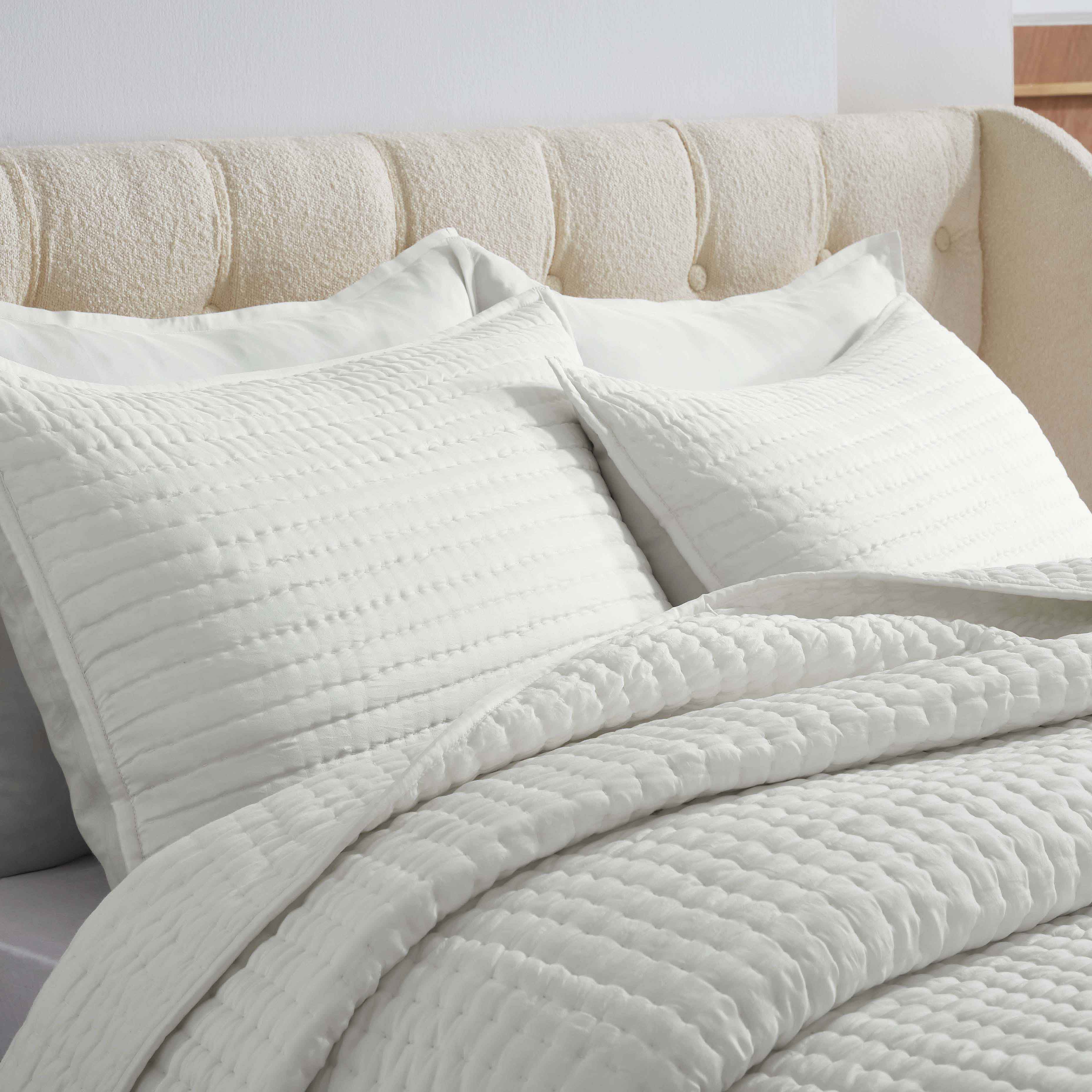 Bella 100% Silk Pick Stitch Medium Weight Quilt and Sham Set - Omnigoodsstore