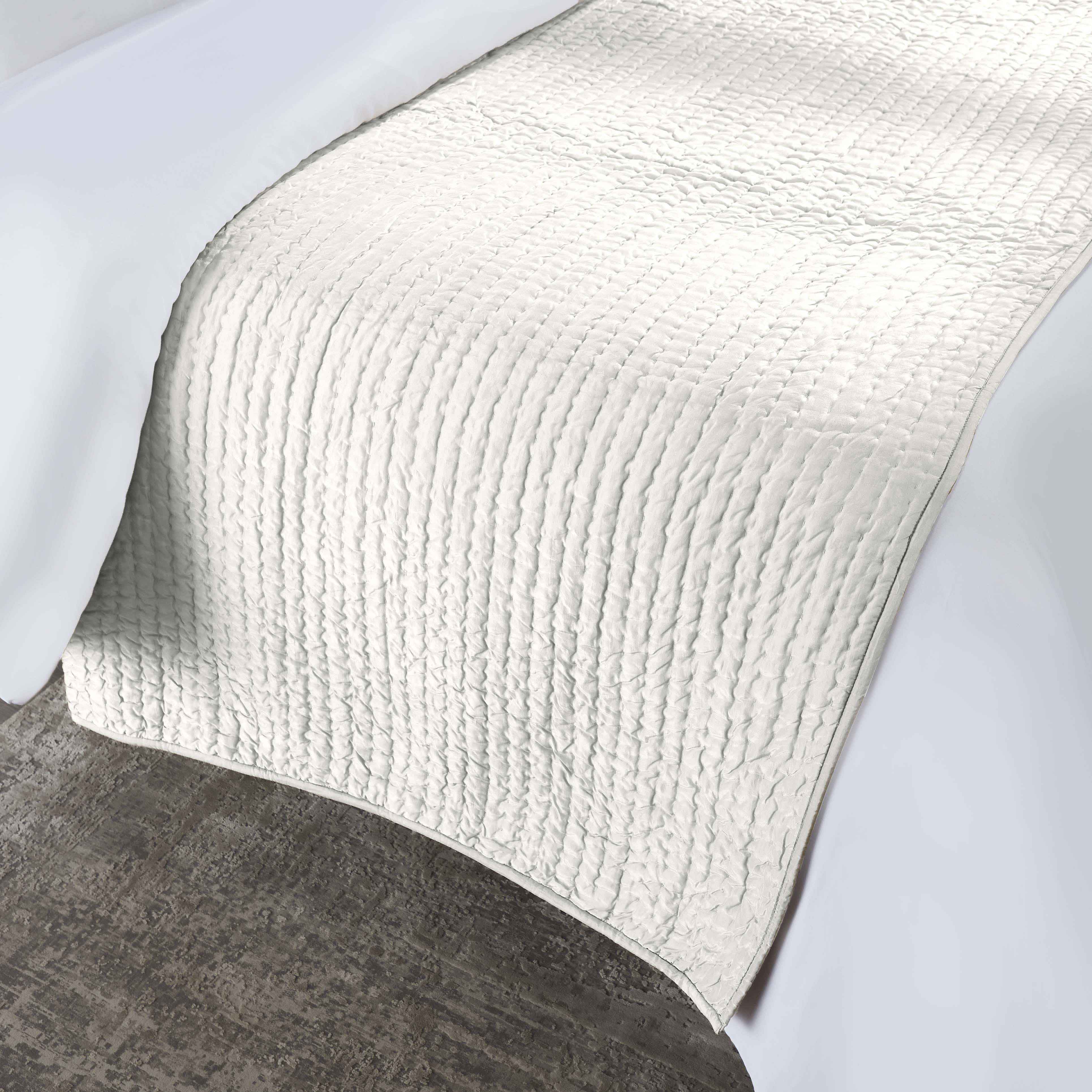 Bella 100% Silk Pick Stitch Medium Weight Quilt and Sham Set - Omnigoodsstore