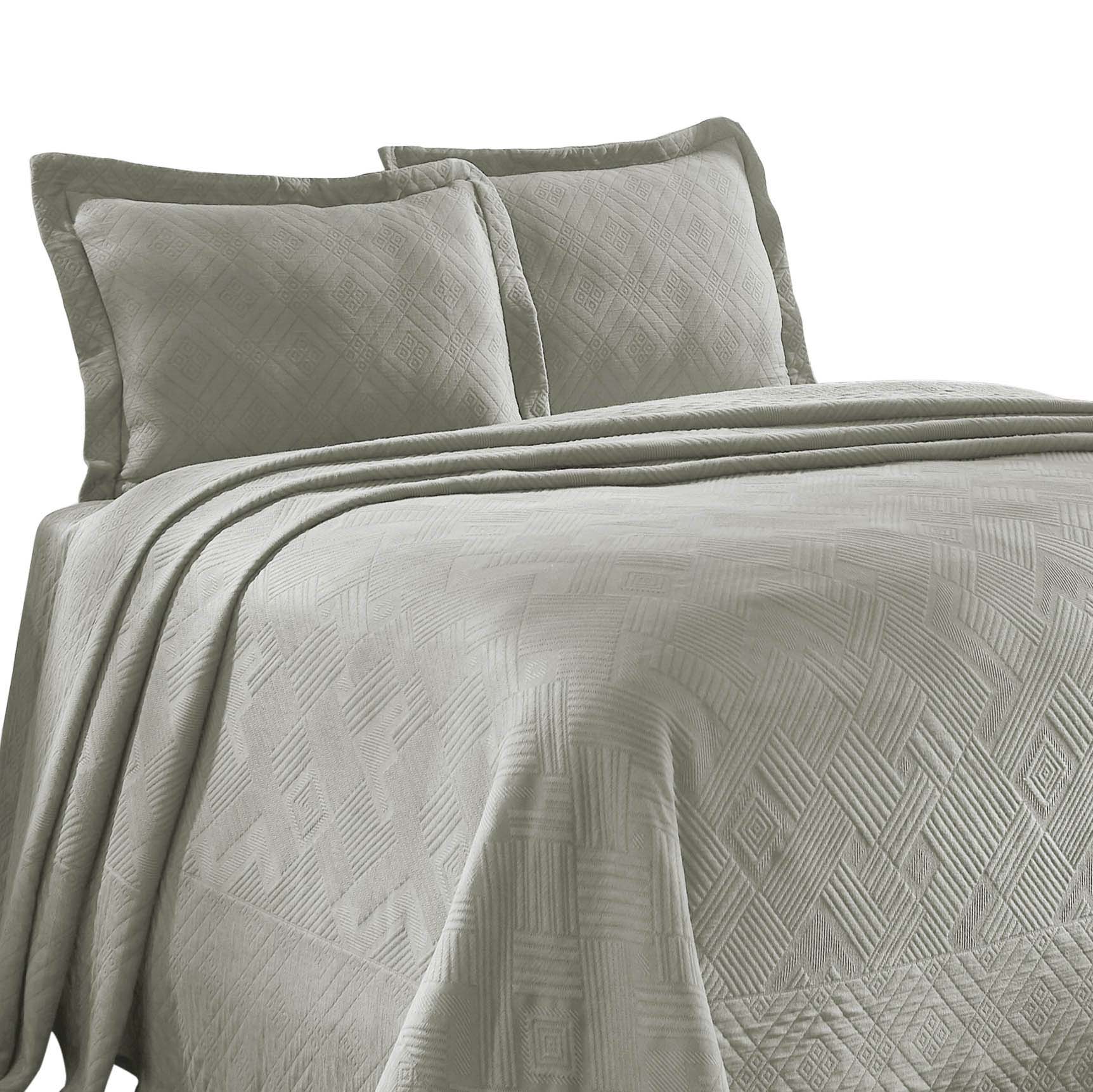 Geometric Fret Cotton Jacquard Matelasse Scalloped Bedspread Set - Omnigoodsstore
