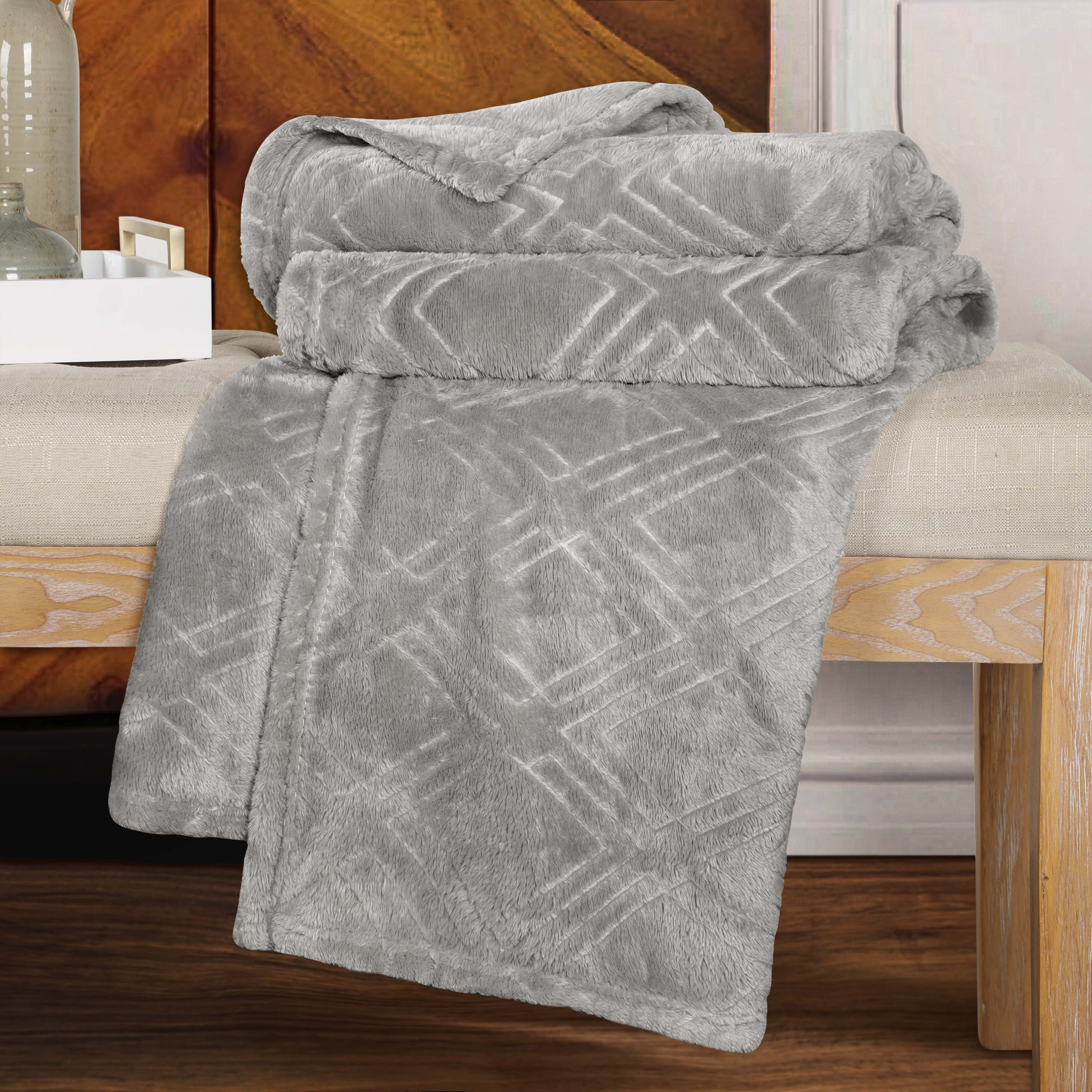 Alaska Diamond Plush Fleece Ultra-Soft Blanket - Omnigoodsstore