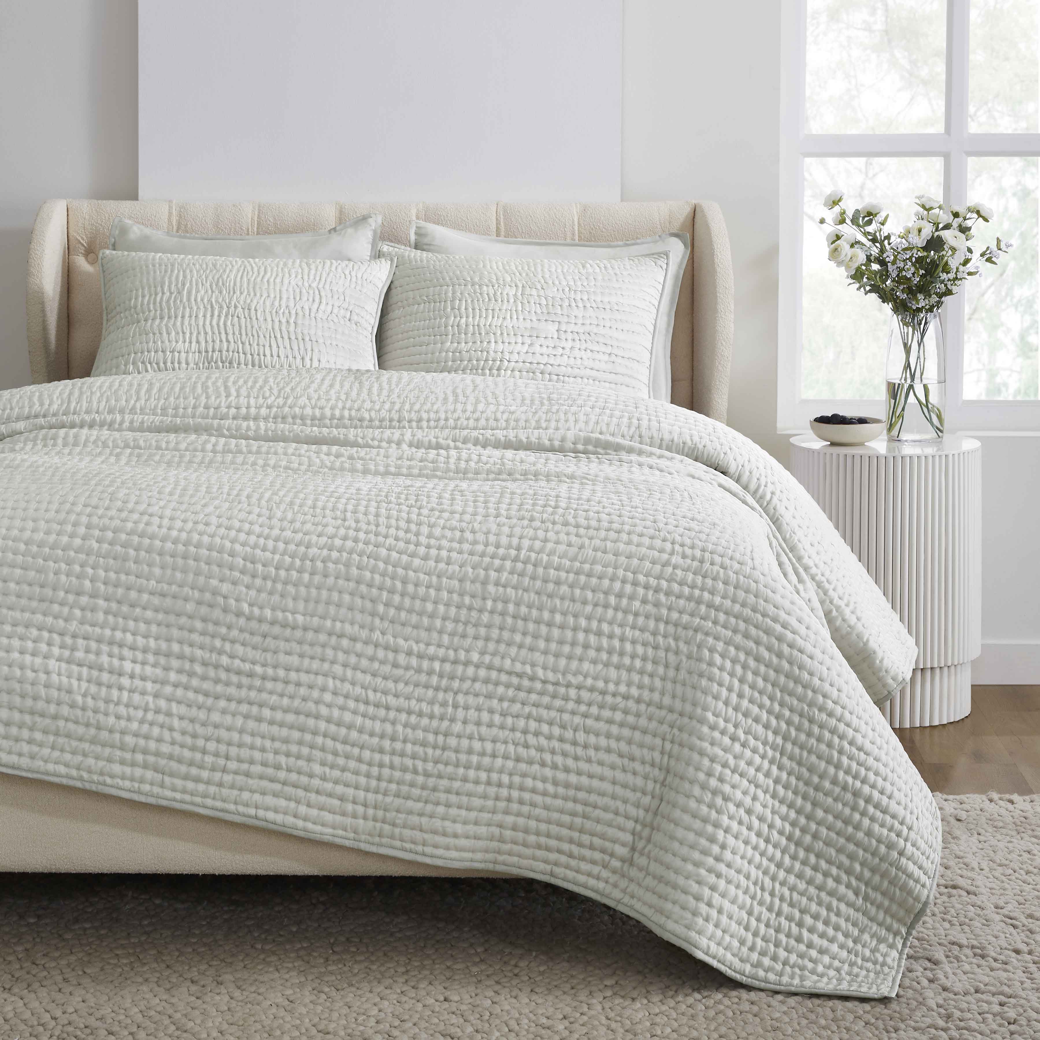 Bella 100% Silk Pick Stitch Medium Weight Quilt and Sham Set - Omnigoodsstore