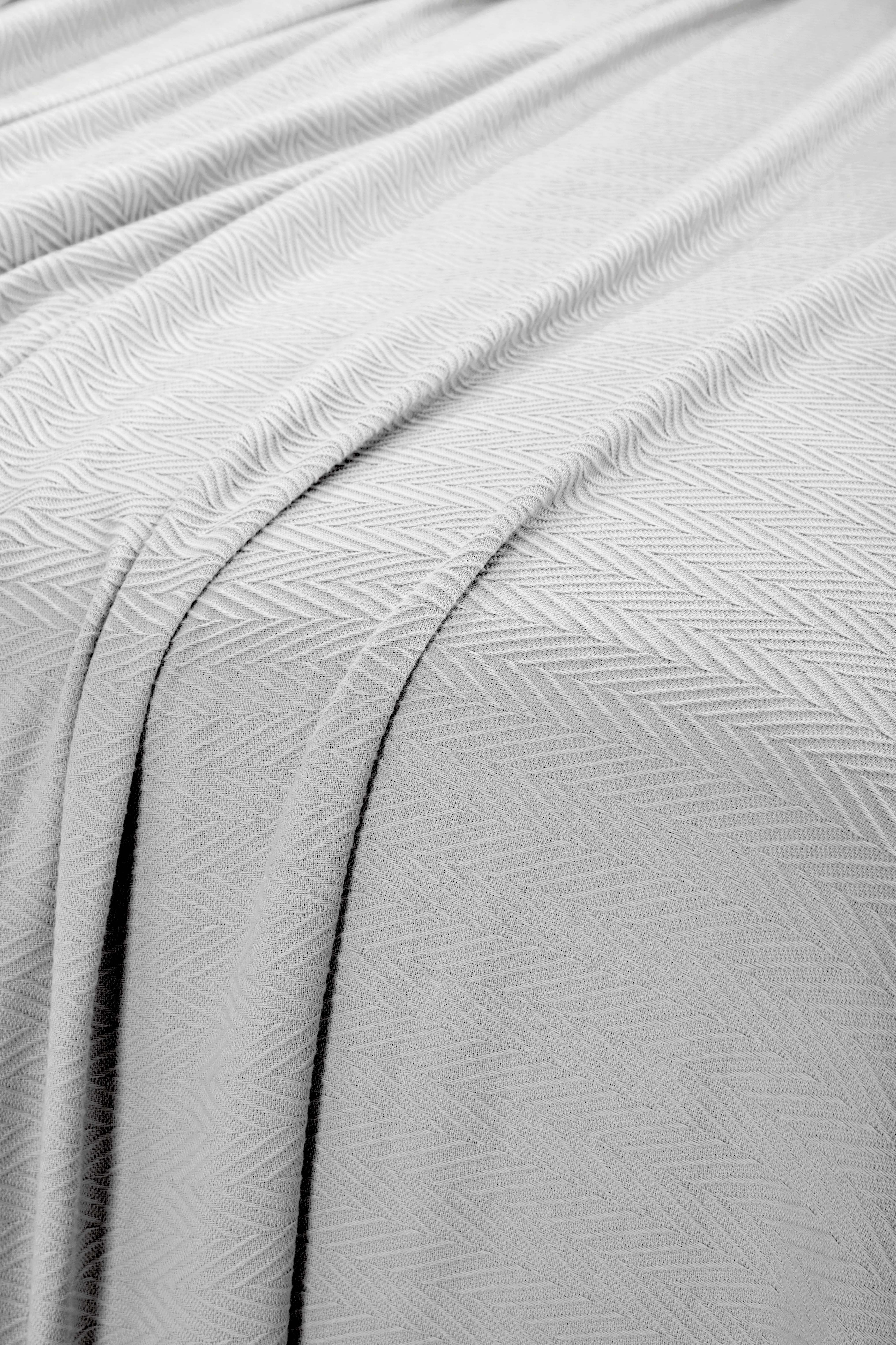 All-Season Chevron Cotton Bed Blanket & Sofa Throw - Omnigoodsstore