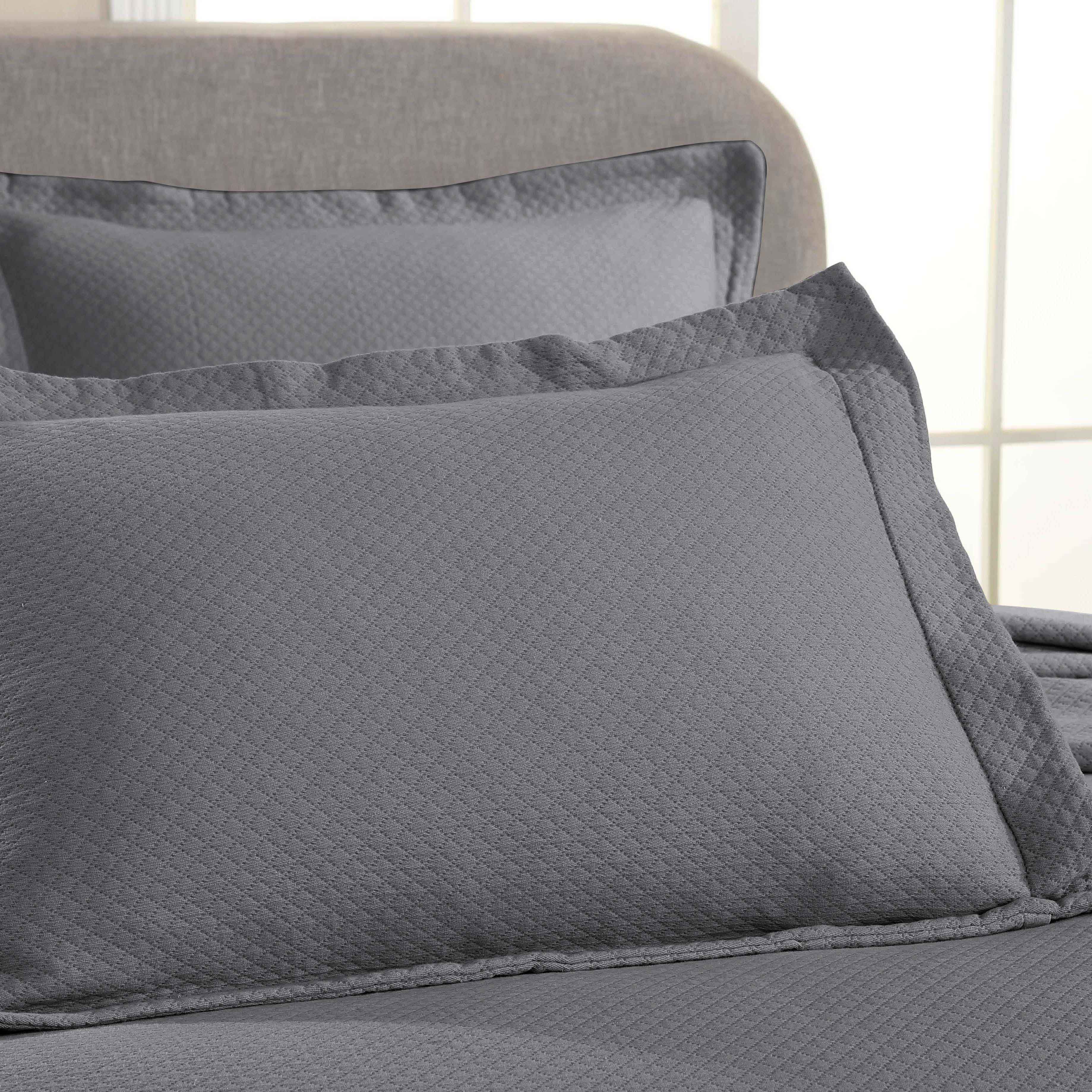 Jacquard Matelassé Cotton Diamond Solitaire Bedspread Set - Omnigoodsstore