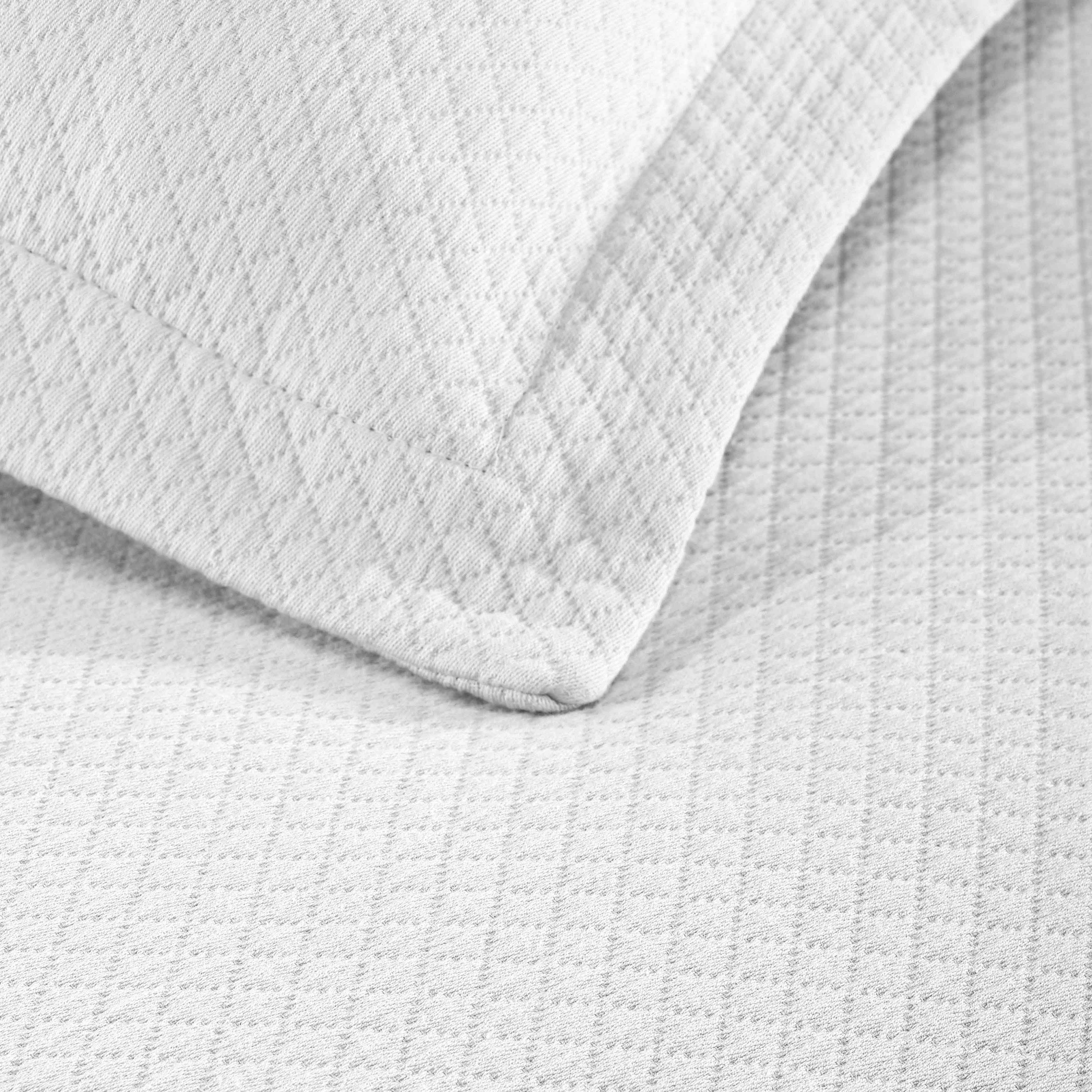 Jacquard Matelassé Cotton Diamond Solitaire Bedspread Set - Omnigoodsstore