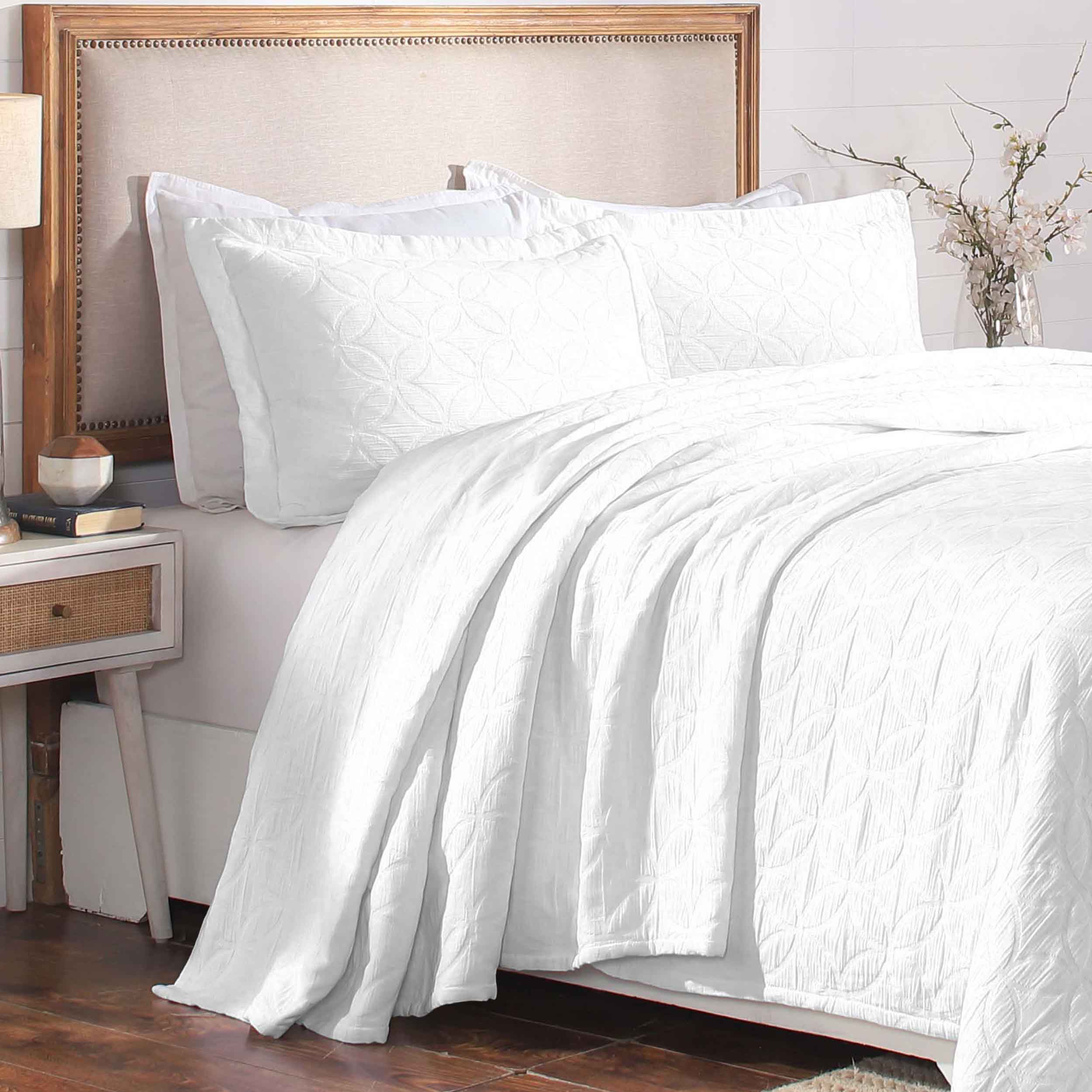 Serenity Cotton Matelasse Celtic Circle Airy Bedspread Set - Omnigoodsstore