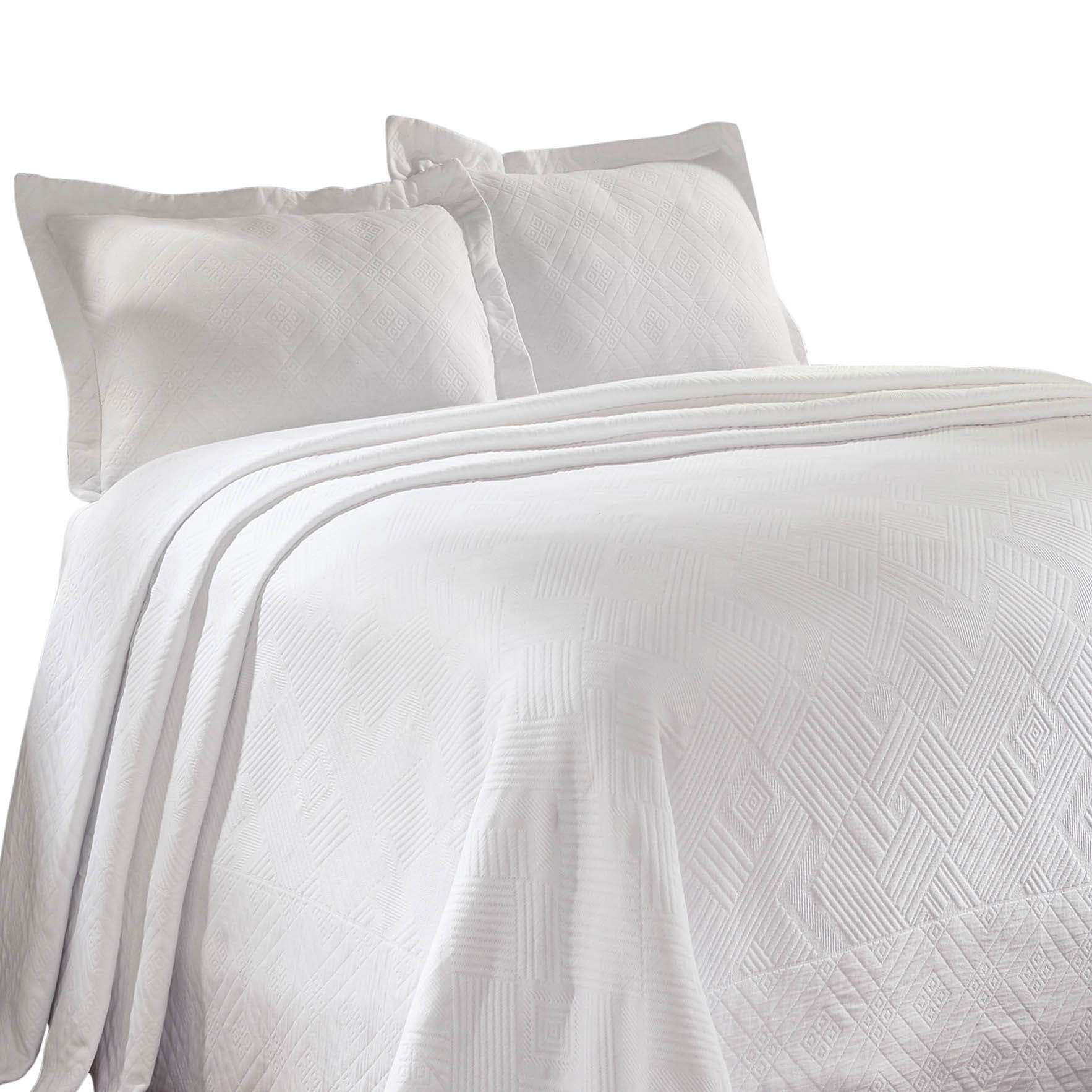 Geometric Fret Cotton Jacquard Matelasse Scalloped Bedspread Set - Omnigoodsstore
