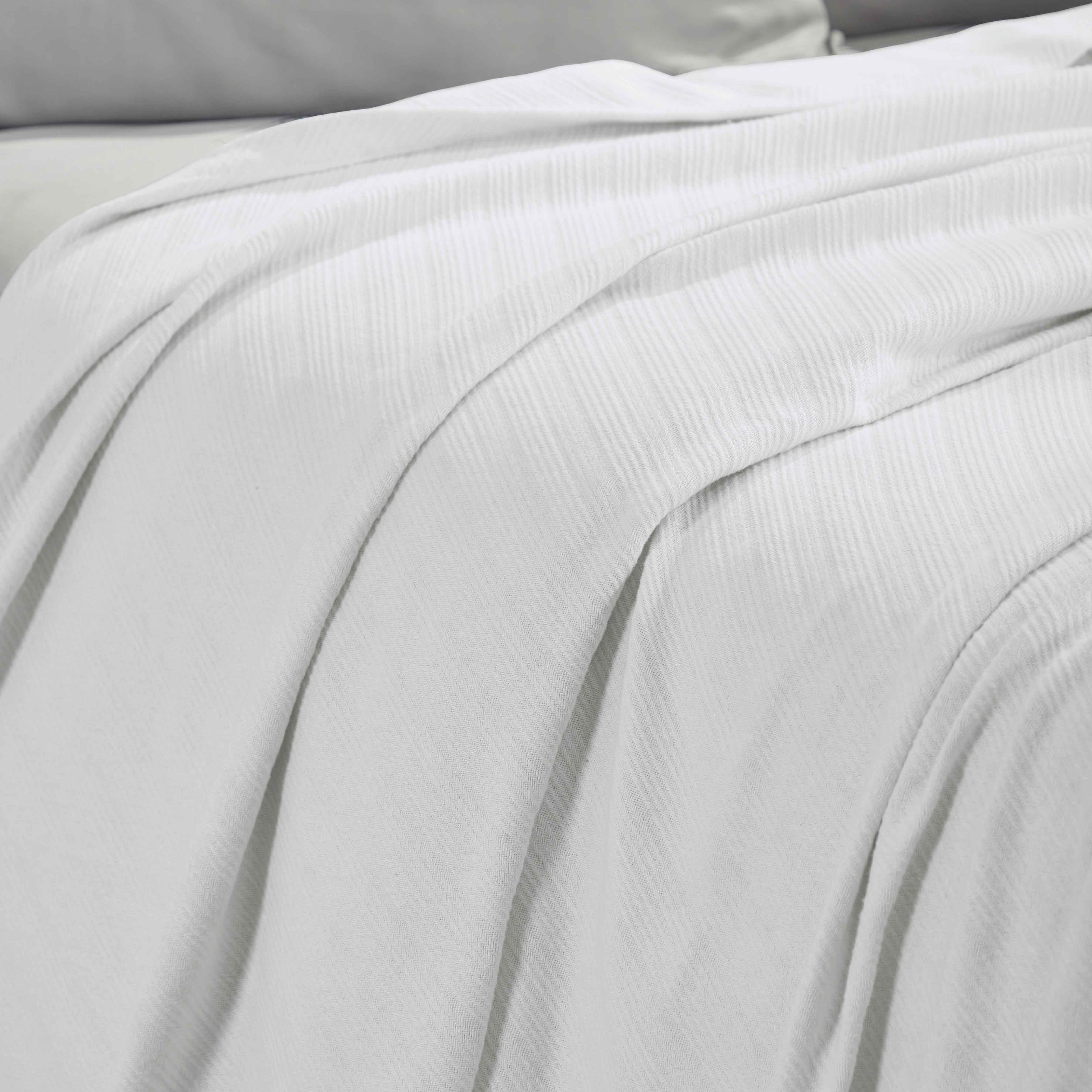 Milan Cotton Textured Striped Lightweight Woven Blanket - Omnigoodsstore